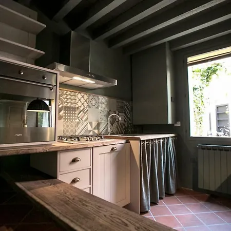 Cà Tugnin Dill Cich * Ferrare